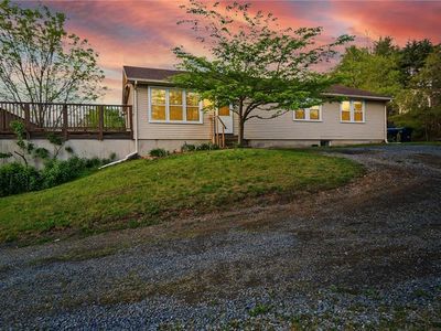 1061 Fredericks Grove Rd, Lehighton, PA, 18235