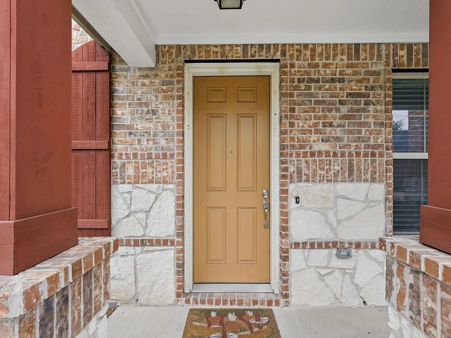 4 bed, 3.5 bath, 3565 sqft, $3,300 — Photo 4