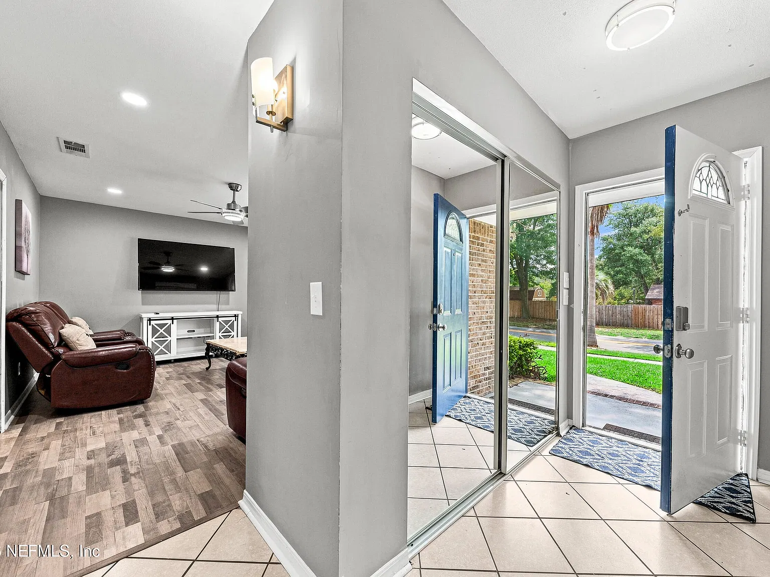4 bed, 2.0 bath, 1559 sqft, $2,500 — Photo 4