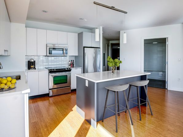 120 Kingston St UNIT 710