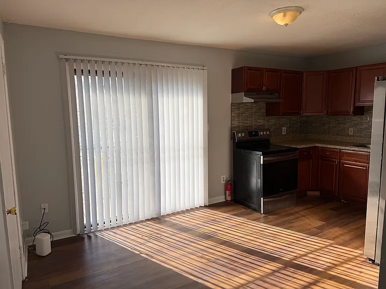 223 Peyton Pl SW — Photo 8