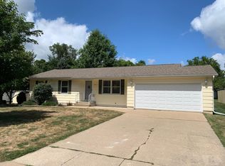 2626 Evergreen Dr, Burlington, IA 52601