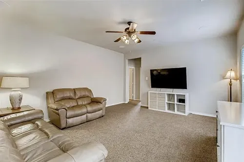 4212 Comanche Dr Photo 1