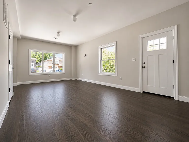 228 Sinclair Ave #1 — Photo 9