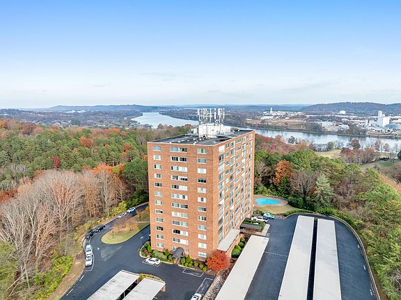4th image of 1414 Continental Dr APT 307