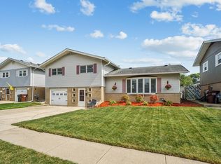 15143 Geoffrey Rd, Oak Forest, IL 60452