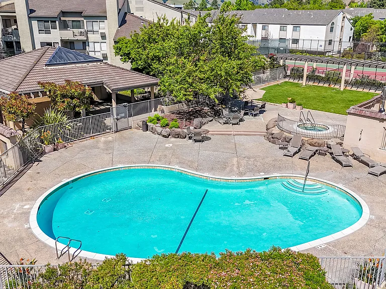 39224 Guardino Dr #314 — Photo 31
