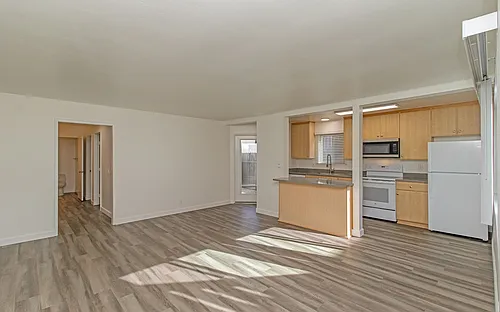 Adams Street Apartments Photo 1