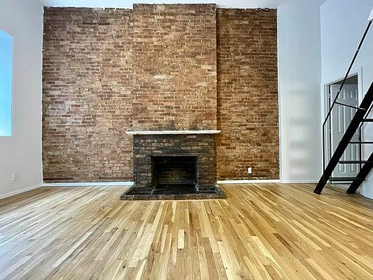 3rd image of 35 W 16th St APT 3
