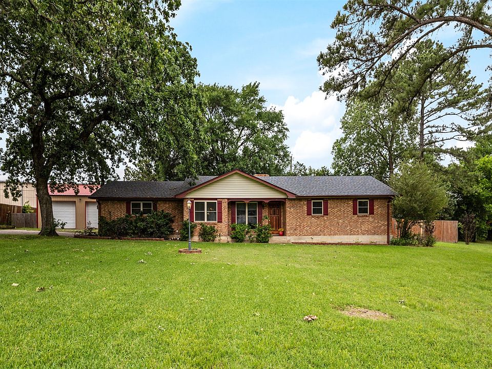 1st image of 104 Lilac Ln