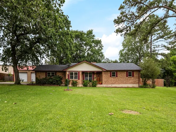 104 Lilac Ln, Gun Barrel City, TX 75156