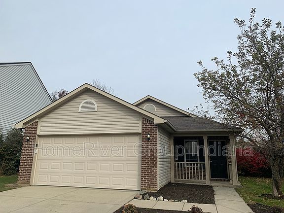 2nd image of 11962 Sapling Cir