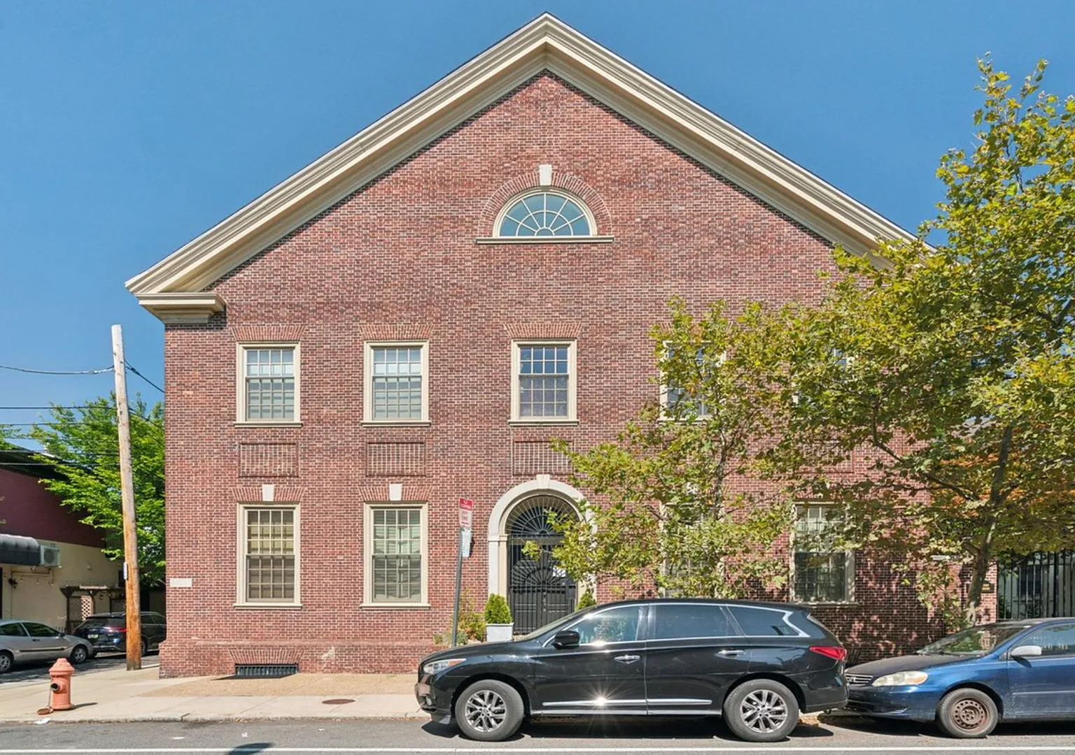 2501 Christian Street — Photo 1