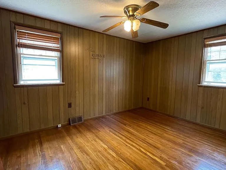 1405 Napfle Ave — Photo 9