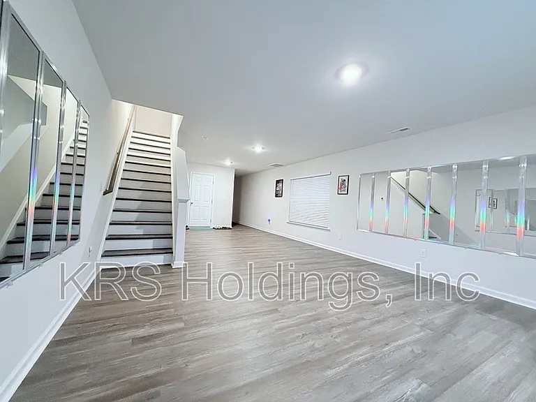 4136 Trevino Dr — Photo 6