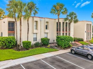 532 Orange Dr APT 22, Altamonte Springs, FL 32701