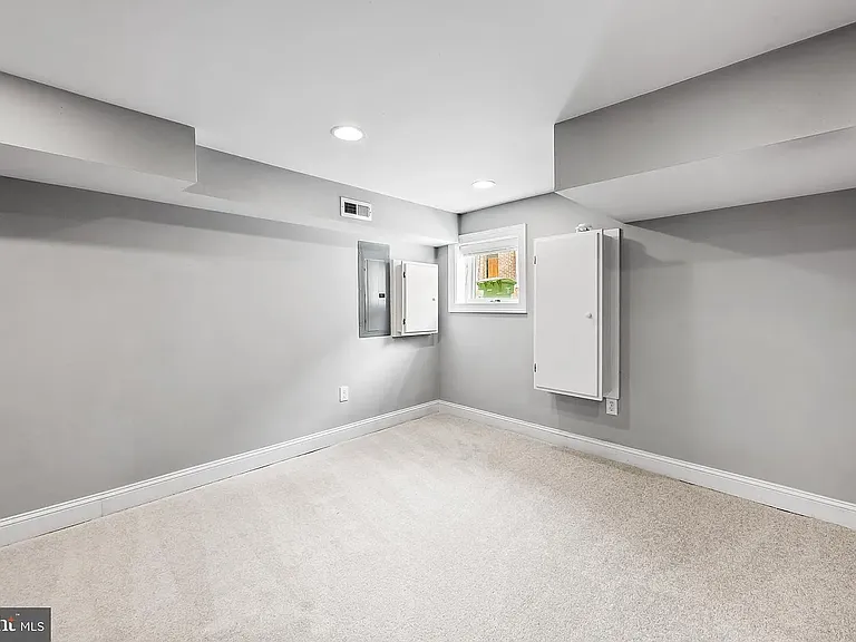 1011 Patapsco St — Photo 20