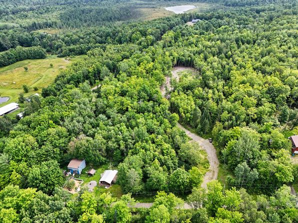 34 Wing Lane, Cornville, ME 04976