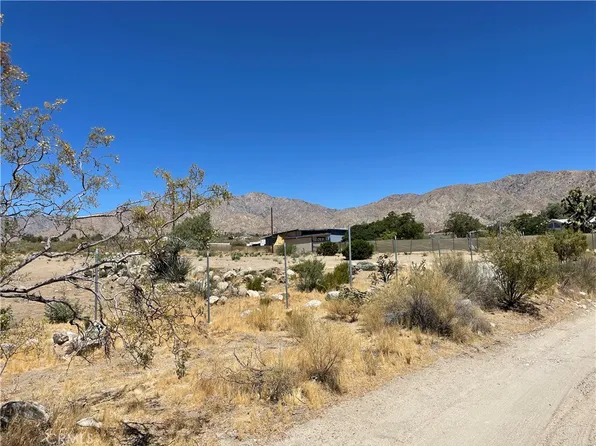 9528 Piedras Trl, Morongo Valley, CA 92256