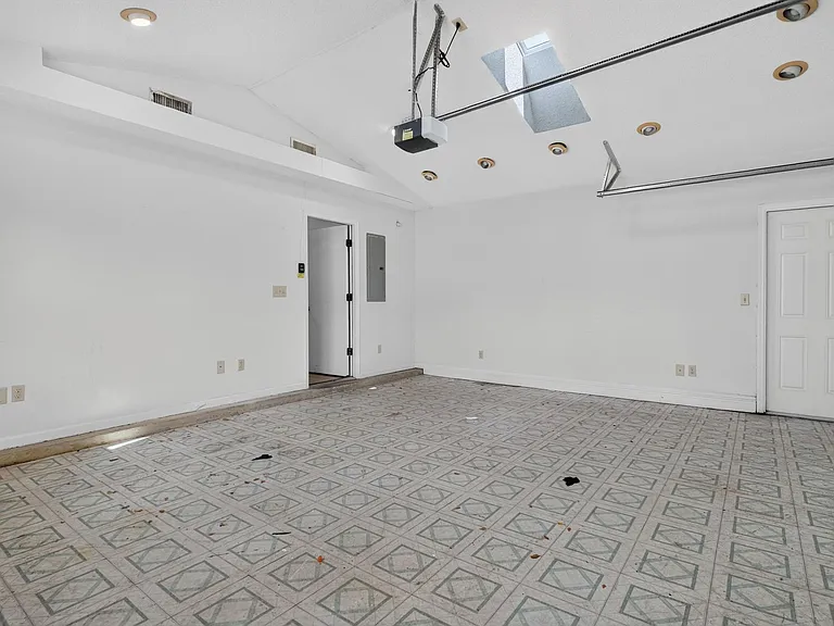 400 Ashcroft Landing Dr — Photo 33