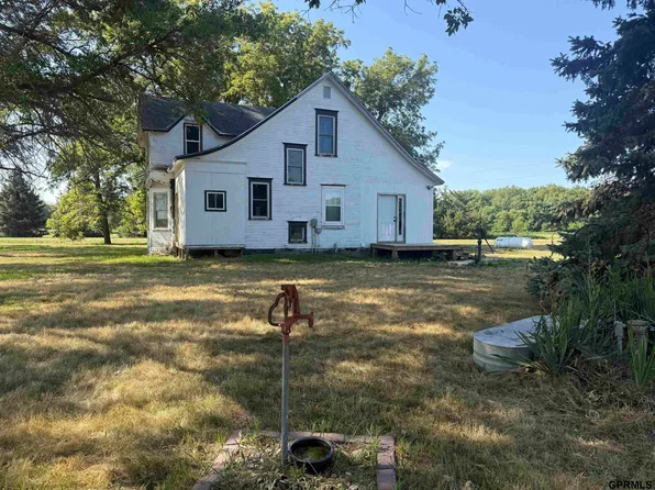 2655 Railroad Avenue Rd, Prague, NE 68050