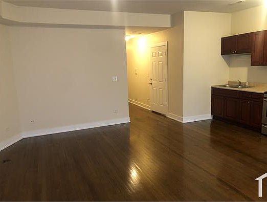 4th image of 4343 S Michigan Ave #2N