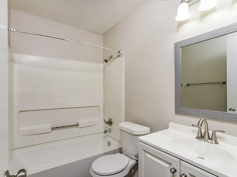 4234 Sunrise Cove Dr — Photo 13
