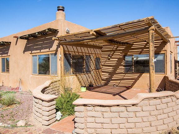 5th image of 769 Sagebrush Dr