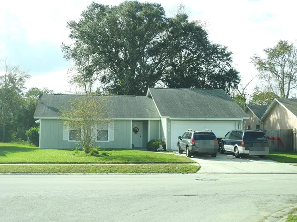 850 Aries Rd W, Jacksonville, FL 32216