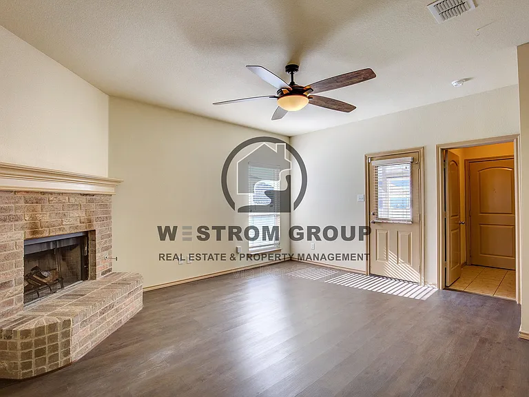 10953 Caldwell Ln — Photo 7
