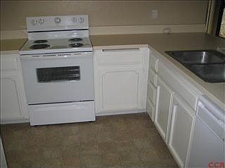 4th image of 4107 Eucalyptus Ln