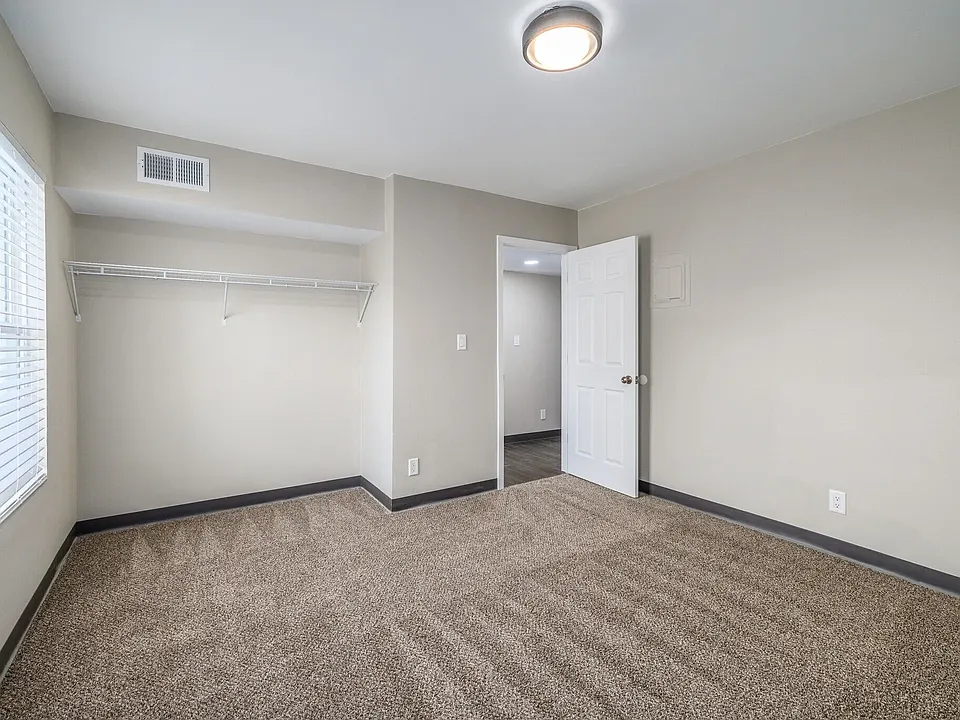 1st Bedroom and closet. Middle unit layout