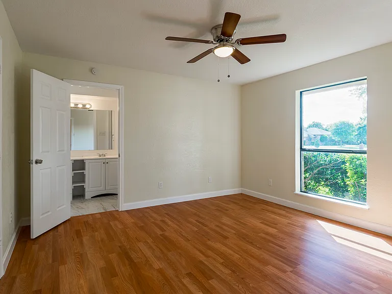 6536 Bronze Leaf Dr — Photo 3