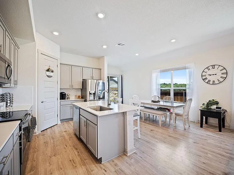 900 Balsora Cv — Photo 9
