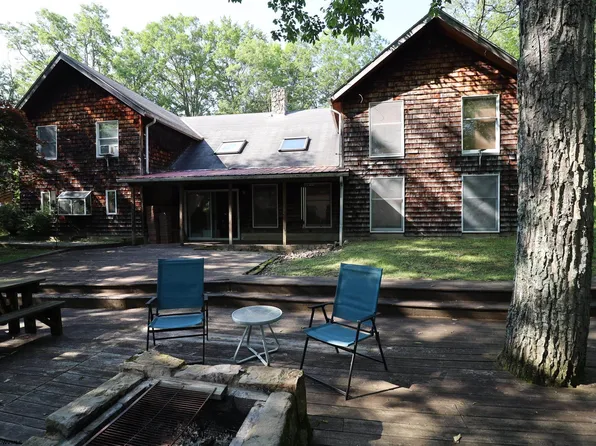186 Rusty Rdg, Elkins, WV 26241