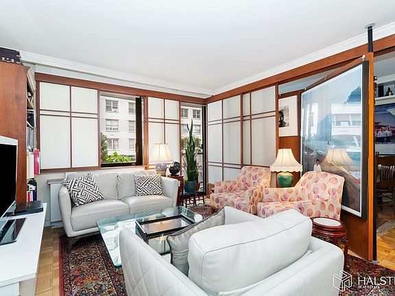 3rd image of 510 E 80th St APT 8F