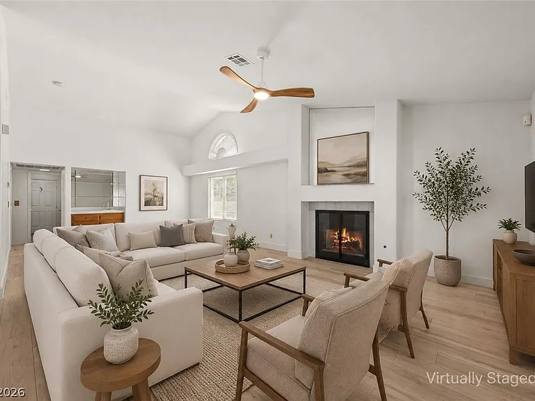 360 Humboldt North Dr — Photo 4