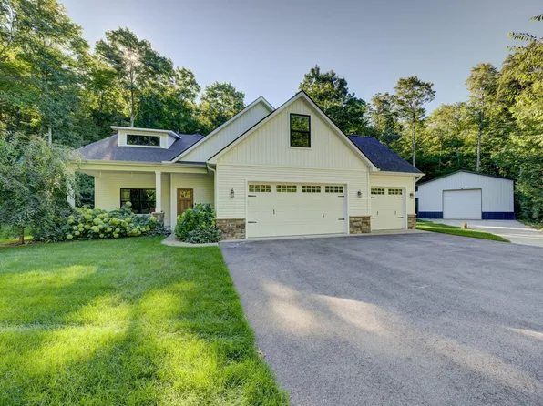 359 W Valley Rd, Maple City, MI 49664
