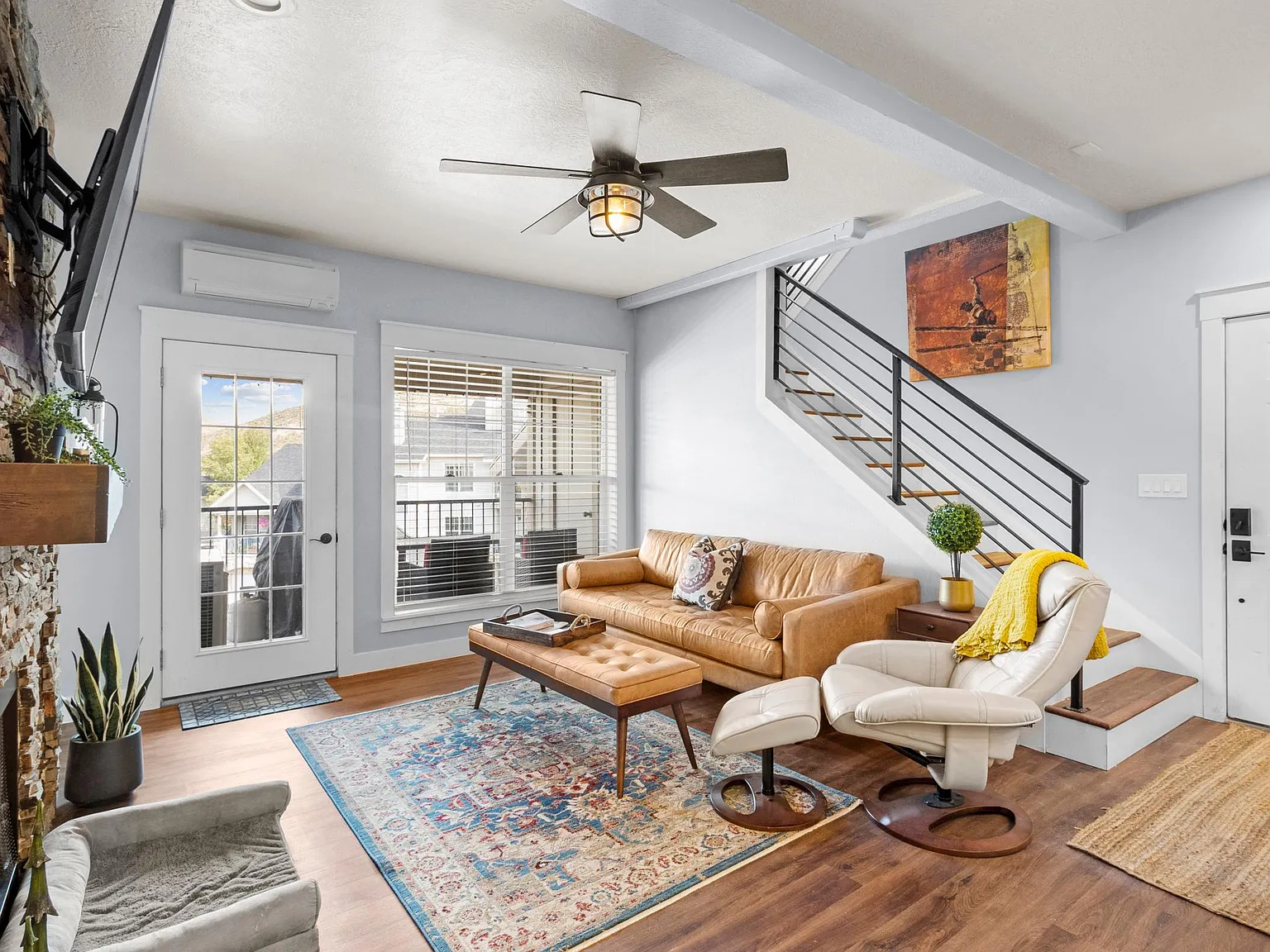 2 bed, 1275 sqft, $3,200 — Photo 3