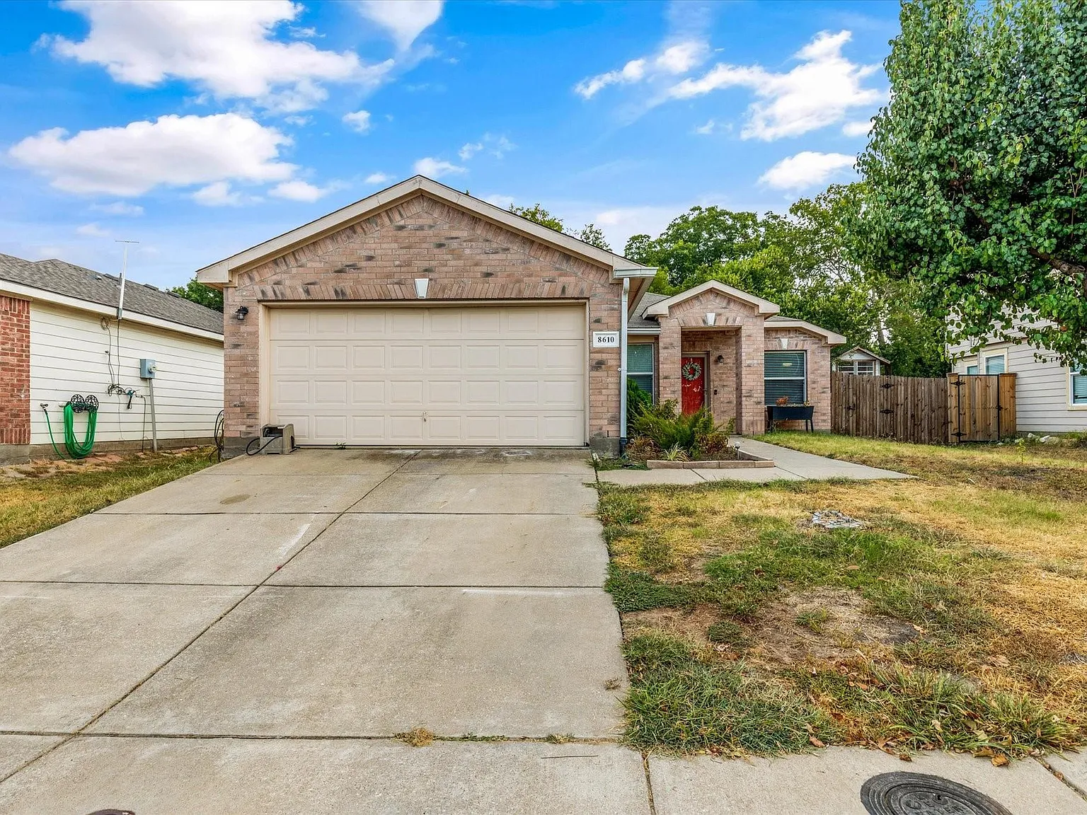3 bed, 1474 sqft, $1,975 — Photo 2