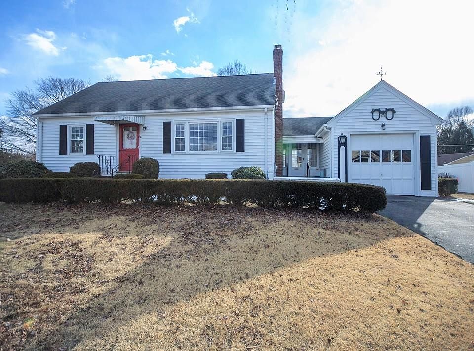 1st image of 52 Redwood Dr