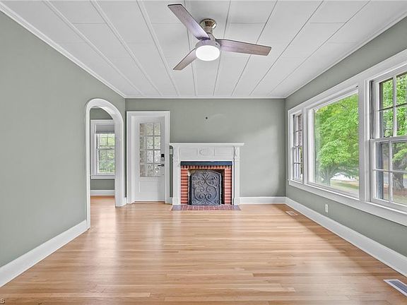 3rd image of 1448 Briarcliff Dr