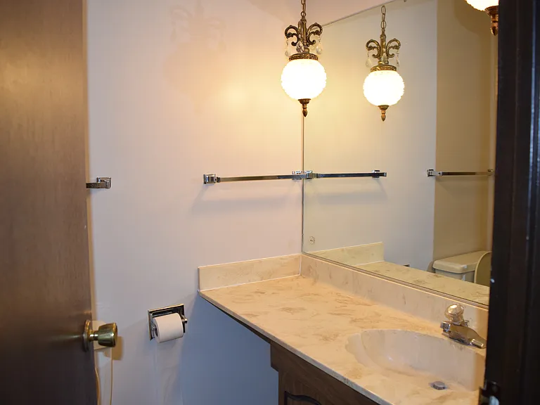 2211 S Stewart Ave #3D — Photo 14