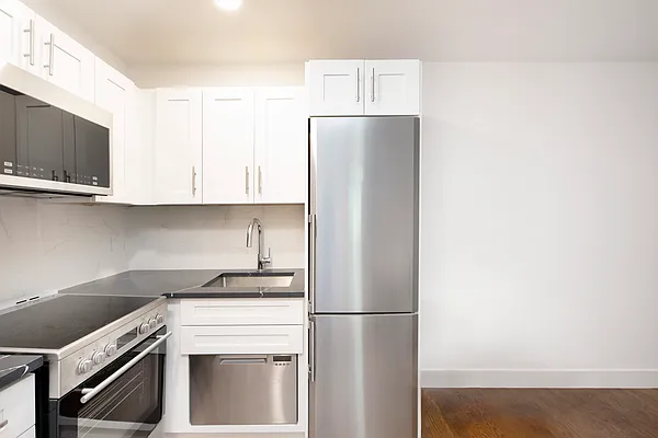 Rented by R New York | media 26