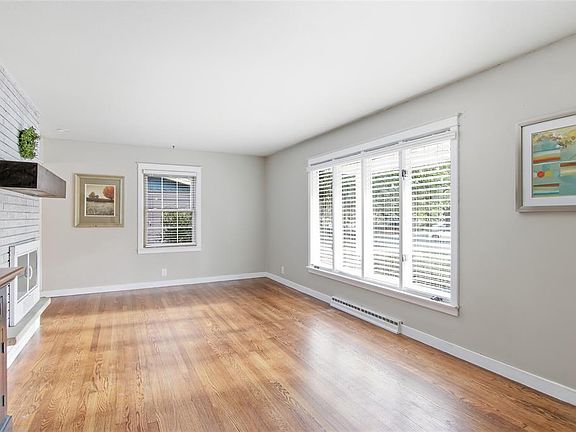 4th image of 2710 Sherman Street