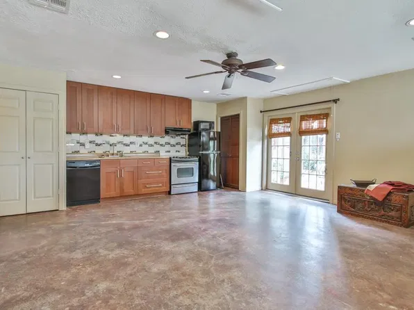 5402 Imogene St, Houston, TX 77096