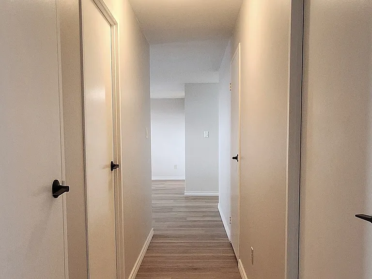 421 Fairview Dr #501 — Photo 15