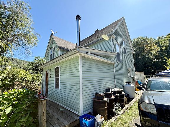 5th image of 20 Bridge St