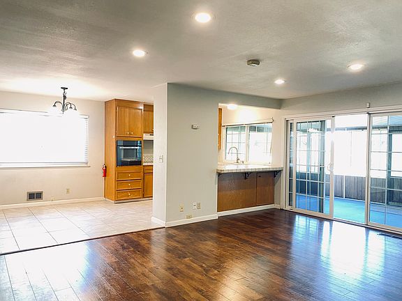 3rd image of 1072 Wilsham Dr