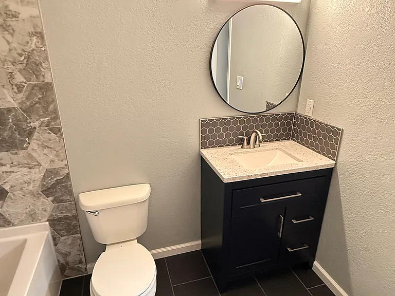 601 Cherry St #4 — Photo 14